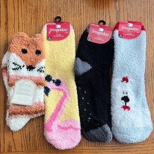 4 pairs of cozy adult socks - Brand New